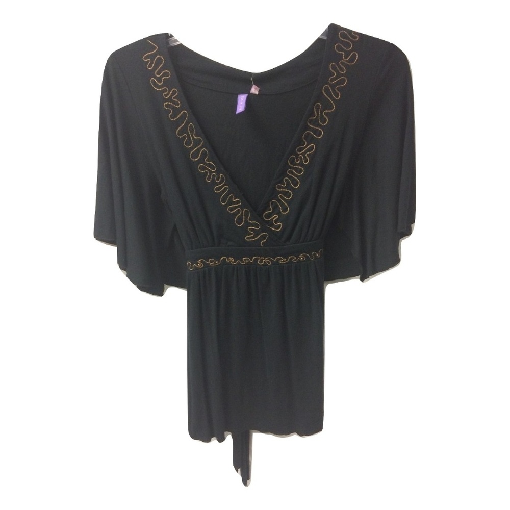 New Emma & Sam Embroidered V-Neck Surplice Blouse